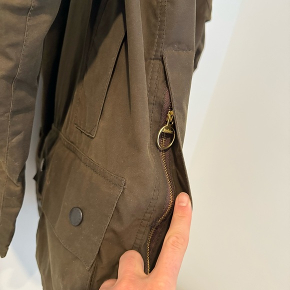 Barbour Classic Beaufort Jacket C42 - Picture 10 of 10